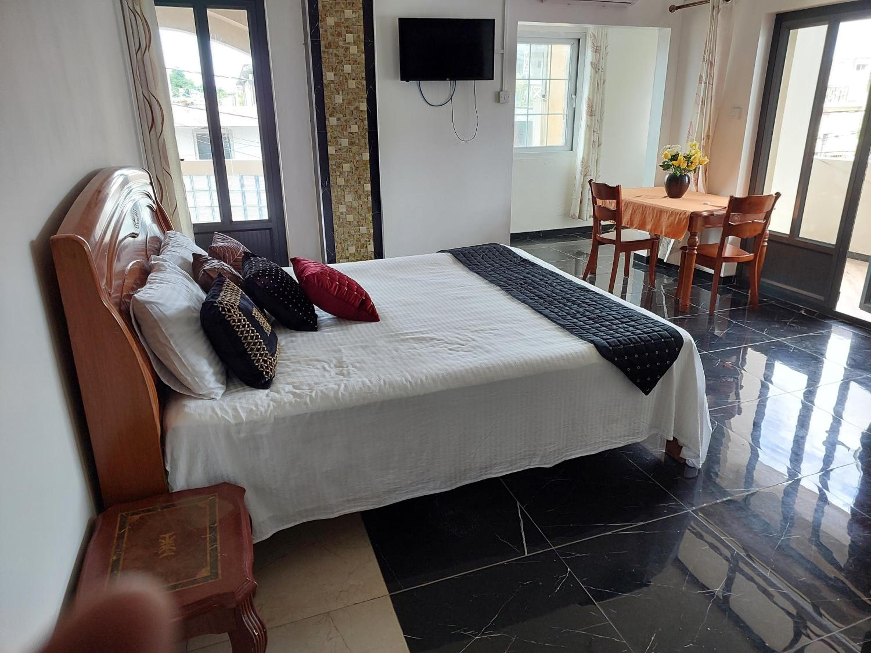 Mahe Holiday Resort