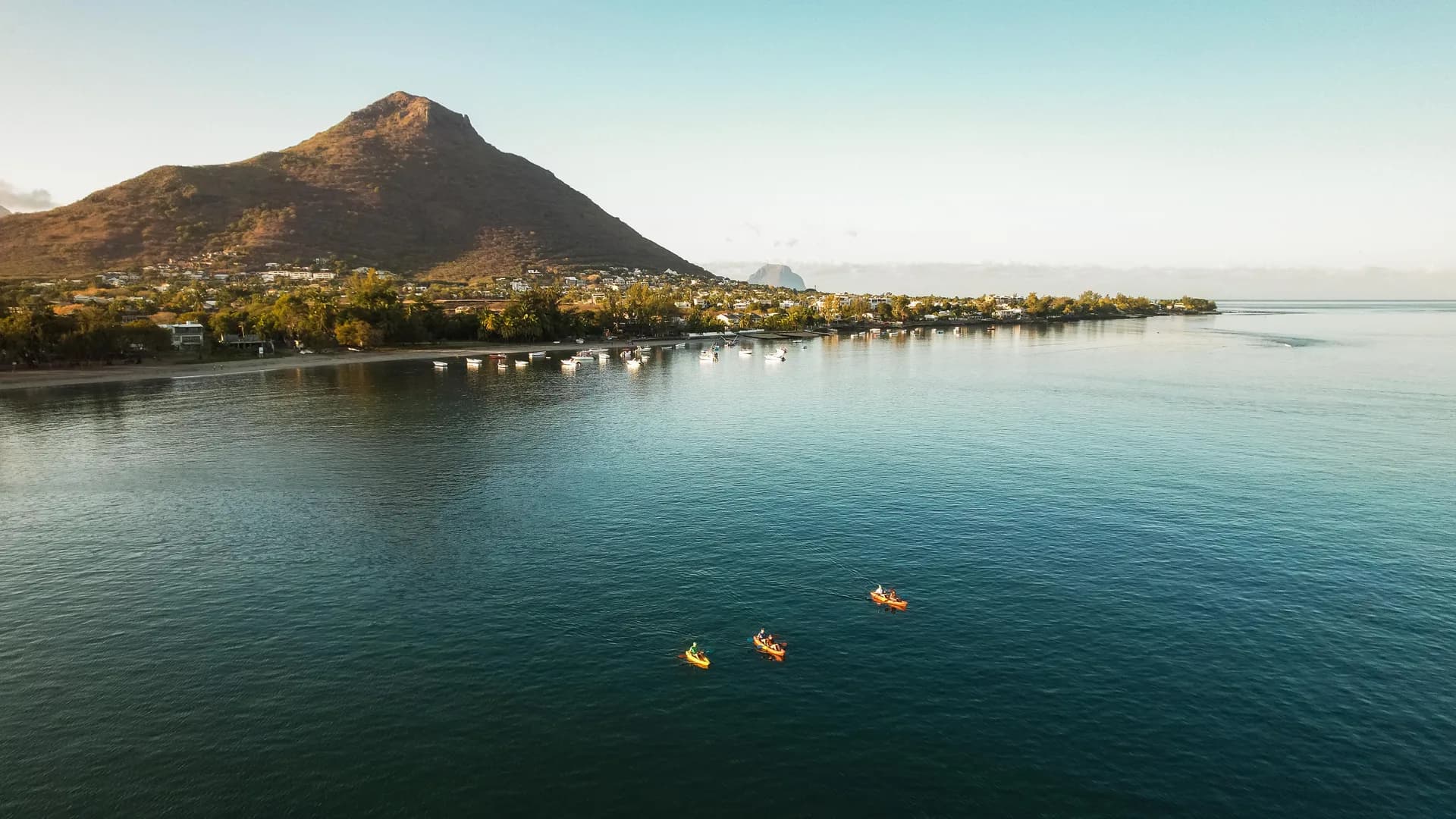 Best of Mauritius: Top Hiking, Waterfalls & Dolphin Tours