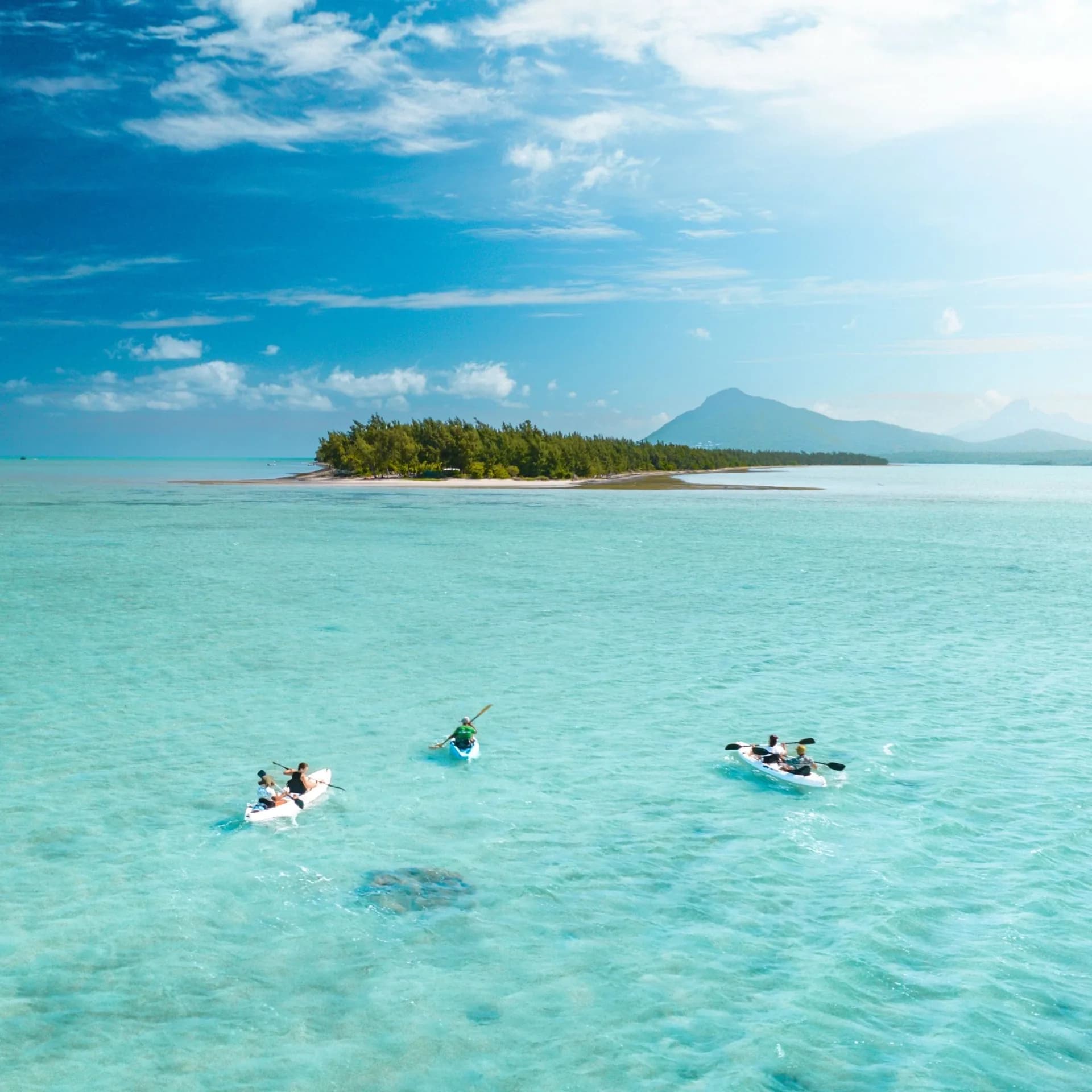 Kayak to Crystal Rock & Benitiers Island – Breakfast Included