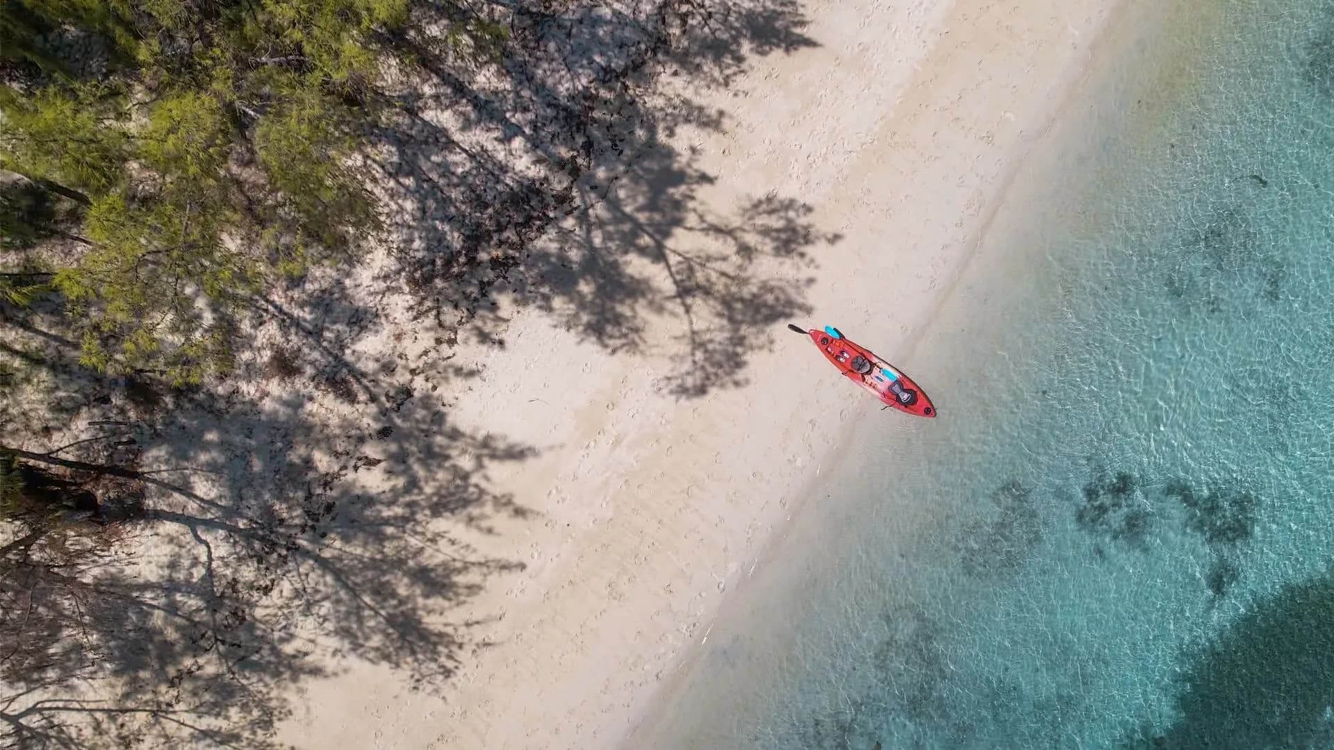 Kayak to Crystal Rock & Benitiers Island – Breakfast Included