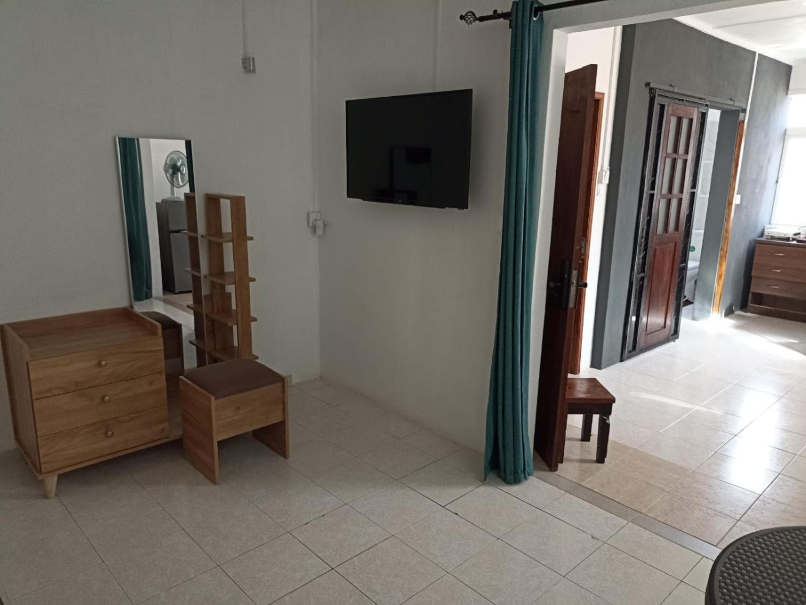 R GARDEN VILLA 1 Appartement ensuite, cuisine et terrasse