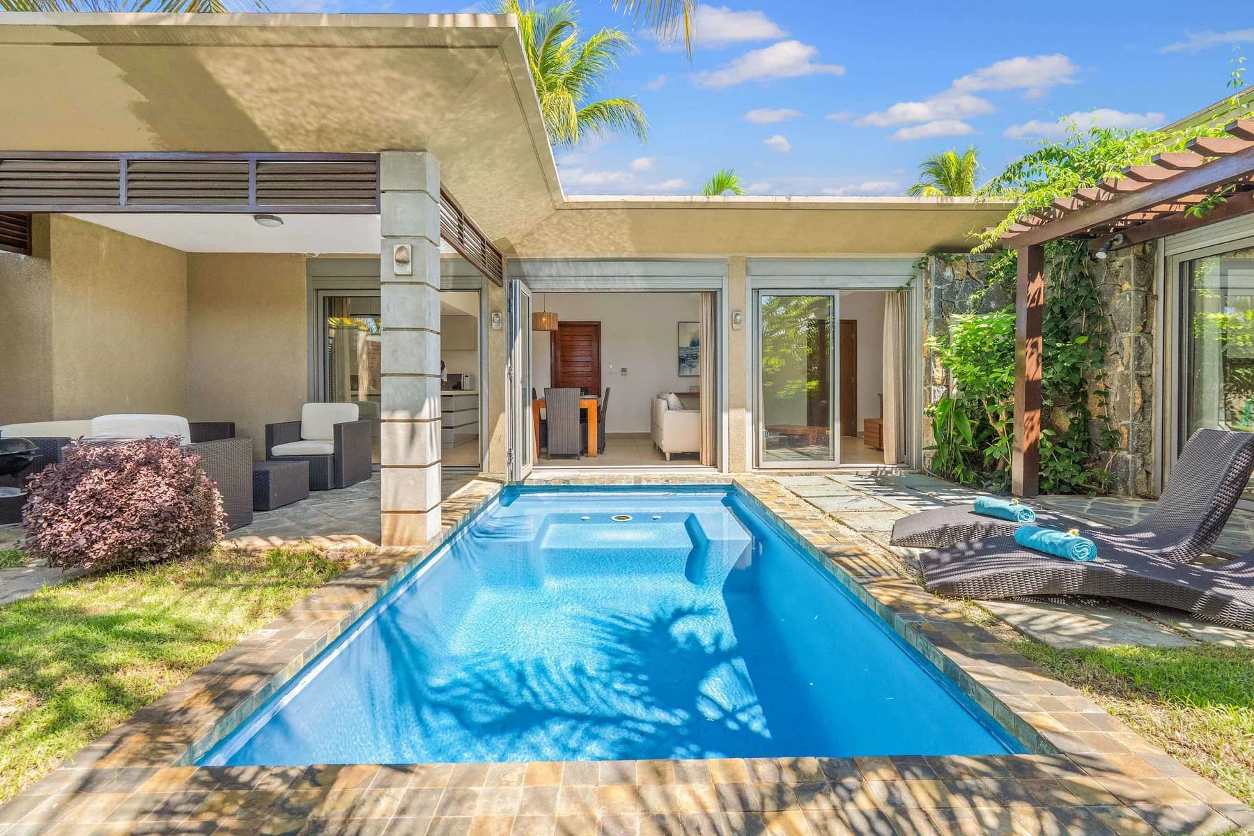 Villa Dahlia – Tropical oasis with private pool, photo 1 of 29.